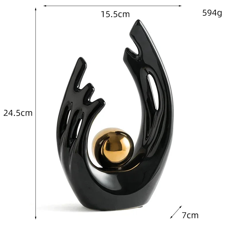 Aurea Mano™ – Scultura Artistica Moderna con Sfera Dorata